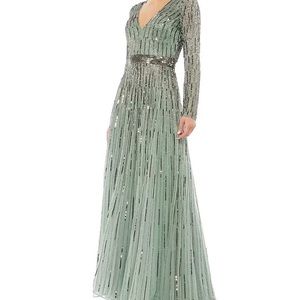 Beautiful Mac Duggar dress worn once to my son’s wedding.